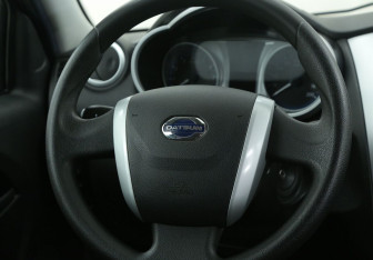 Подержанный автомобиль Datsun on-DO 2017 года (16 фото)