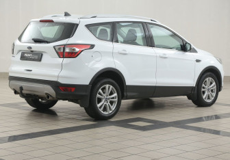 Подержанный автомобиль Ford Kuga 2018 года (4 фото)