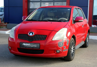 Подержанный автомобиль Great Wall Coolbear 2010 года (3 фото)