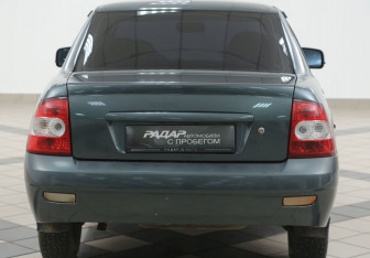 Подержанный автомобиль LADA (ВАЗ) Priora Sedan 2009 года (3 фото)