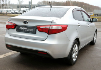 Подержанный автомобиль Kia Rio Sedan 2011 года (6 фото)