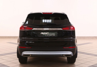 Подержанный автомобиль Geely Atlas Pro 2024 года (6 фото)