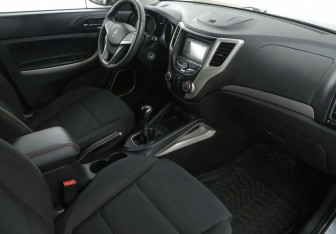 Подержанный автомобиль Changan CS35 2014 года (9 фото)