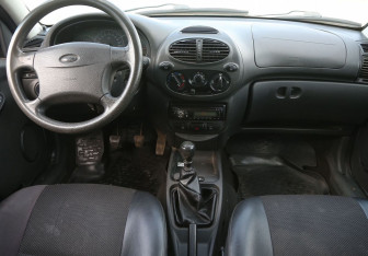 Подержанный автомобиль LADA (ВАЗ) Kalina Wagon 2011 года (12 фото)