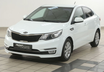 Подержанный автомобиль Kia Rio Sedan 2017 года (8 фото)