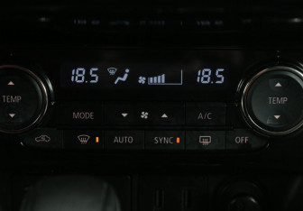 Подержанный автомобиль Mitsubishi Eclipse Cross 2018 года (22 фото)