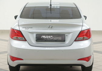 Подержанный автомобиль Hyundai Solaris Sedan 2016 года (3 фото)