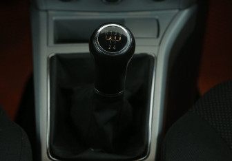 Подержанный автомобиль Opel Astra Hatchback 2009 года (15 фото)