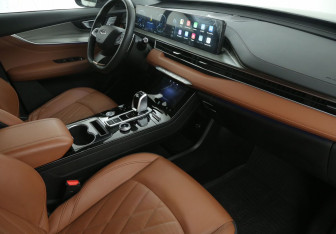 Подержанный автомобиль Chery Tiggo 8 Pro Max 2023 года (9 фото)