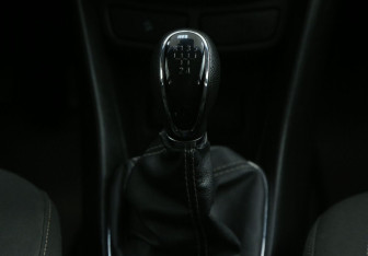 Подержанный автомобиль Opel Mokka 2012 года (15 фото)