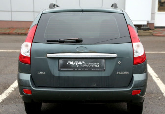 Подержанный автомобиль LADA (ВАЗ) Priora Wagon 2010 года (5 фото)
