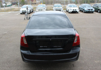 Подержанный автомобиль Chevrolet Lacetti Sedan 2008 года (6 фото)