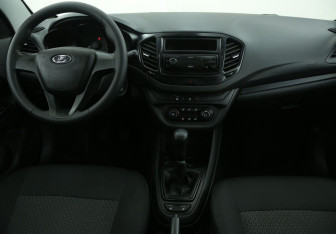 Подержанный автомобиль LADA (ВАЗ) Vesta Sedan 2018 года (12 фото)