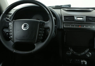 Подержанный автомобиль SsangYong Rexton 2012 года (14 фото)