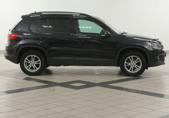 Подержанный автомобиль Volkswagen Tiguan 2012 года (5 фото)