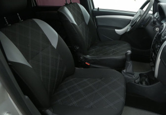 Подержанный автомобиль LADA (ВАЗ) Largus Wagon 2018 года (10 фото)