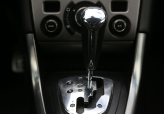 Подержанный автомобиль Peugeot 308 Hatchback 2011 года (13 фото)