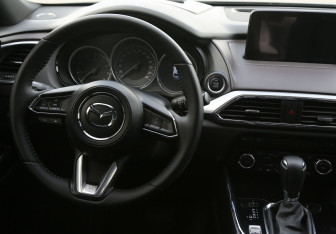 Подержанный автомобиль Mazda CX-9 2018 года (16 фото)