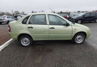 Подержанный автомобиль LADA (ВАЗ) Kalina Sedan 2006 года (8 фото)