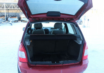 Подержанный автомобиль LADA (ВАЗ) Kalina Wagon 2009 года (16 фото)