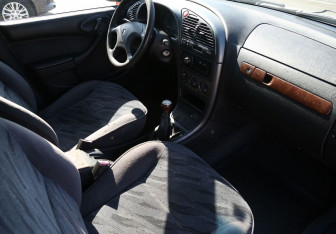 Подержанный автомобиль Citroen Xsara Hatchback 2000 года (9 фото)