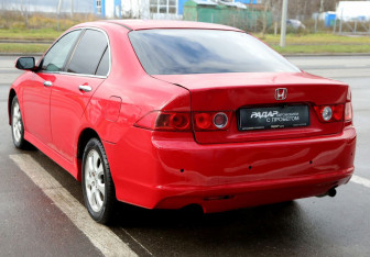 Подержанный автомобиль Honda Accord Sedan 2007 года (4 фото)