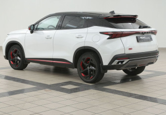 Подержанный автомобиль Omoda C5 2022 года (2 фото)