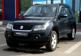 Подержанный автомобиль Suzuki Grand Vitara 2008 года (3 фото)