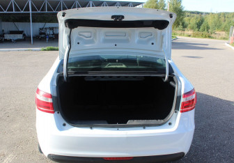 Подержанный автомобиль LADA (ВАЗ) Vesta Sedan 2020 года (16 фото)