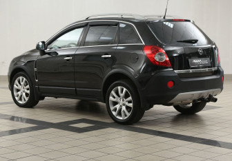 Подержанный автомобиль Opel Antara 2007 года (2 фото)