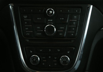 Подержанный автомобиль Opel Mokka 2013 года (13 фото)