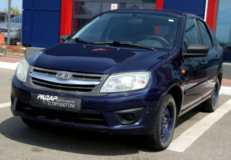 Подержанный автомобиль LADA (ВАЗ) Granta Liftback 2015 года (3 фото)