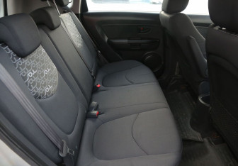Подержанный автомобиль Kia Soul 2011 года (11 фото)