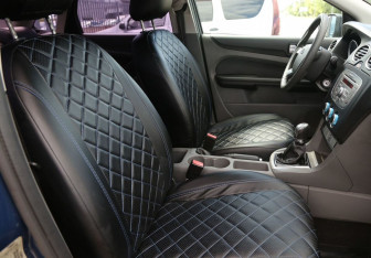 Подержанный автомобиль Ford Focus Sedan 2008 года (10 фото)