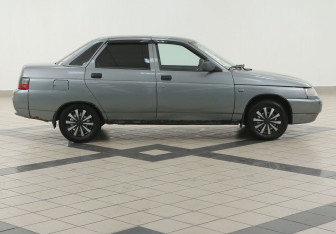 Подержанный автомобиль LADA (ВАЗ) 2110 2005 года (5 фото)