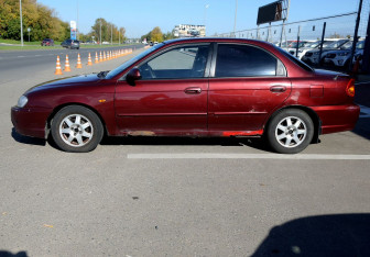 Подержанный автомобиль Kia Spectra Sedan 2007 года (8 фото)