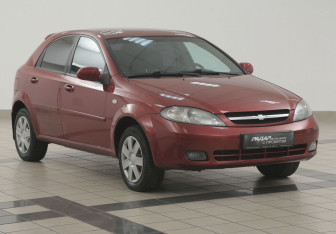 Подержанный автомобиль Chevrolet Lacetti Hatchback 2008 года (1 фото)