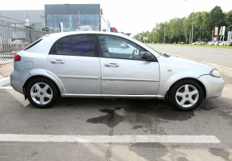Подержанный автомобиль Chevrolet Lacetti Hatchback 2006 года (7 фото)