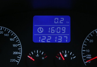 Подержанный автомобиль Chery Tiggo (T11) 2015 года (19 фото)