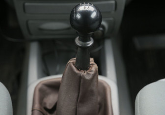 Подержанный автомобиль Chevrolet Aveo Sedan 2004 года (13 фото)