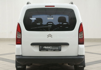 Подержанный автомобиль Citroen Berlingo 2013 года (3 фото)