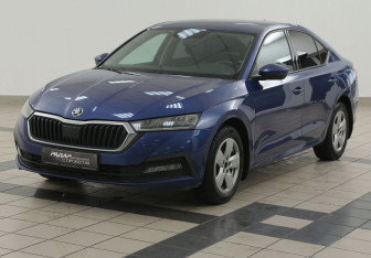 Подержанный автомобиль Skoda Octavia Liftback 2021 года (8 фото)