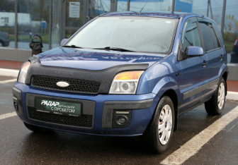 Подержанный автомобиль Ford Fusion 2008 года (3 фото)