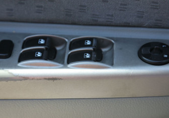 Подержанный автомобиль Kia Rio Wagon 2004 года (17 фото)