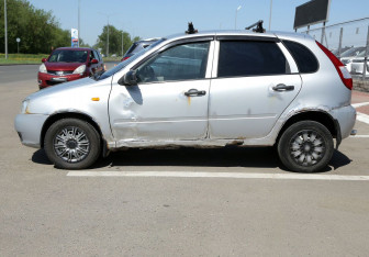 Подержанный автомобиль LADA (ВАЗ) Kalina Hatchback 2011 года (8 фото)