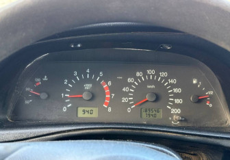 Подержанный автомобиль Chevrolet Niva 2011 года (16 фото)