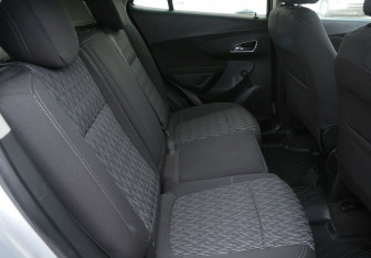 Подержанный автомобиль Opel Mokka 2014 года (11 фото)