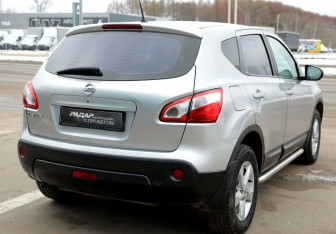 Подержанный автомобиль Nissan Qashqai 2012 года (6 фото)