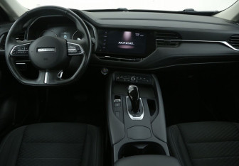 Подержанный автомобиль Haval F7 2021 года (12 фото)