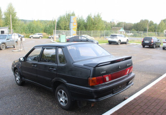 Подержанный автомобиль LADA (ВАЗ) 2115 2010 года (5 фото)